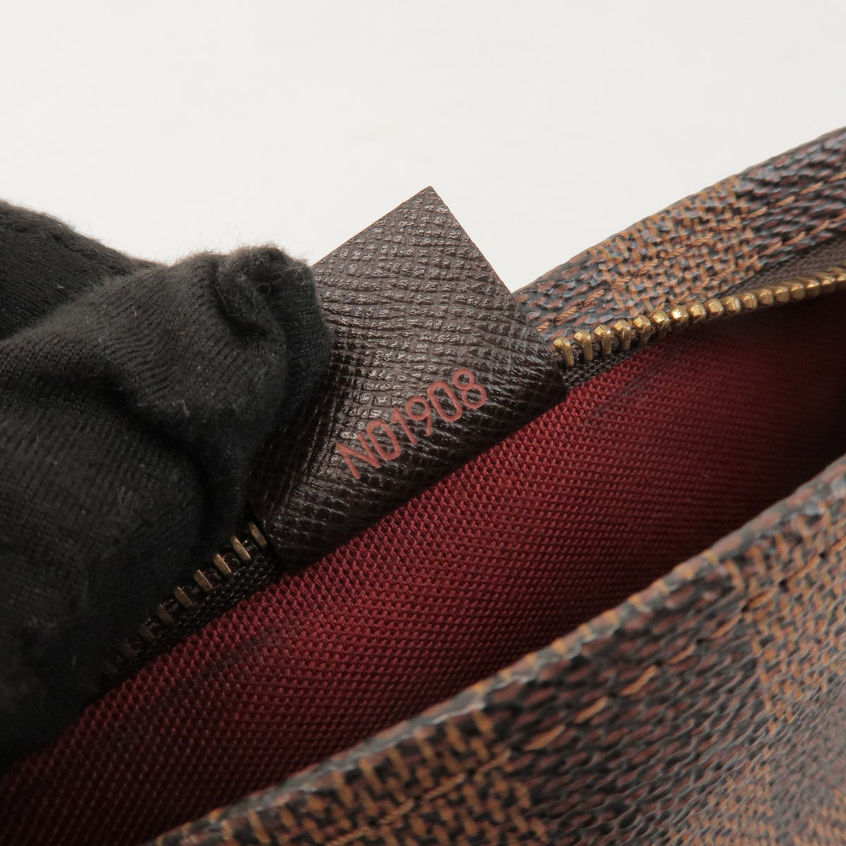 Louis Vuitton Trousse Make Up Damier, Brown, Canvas, Clutch