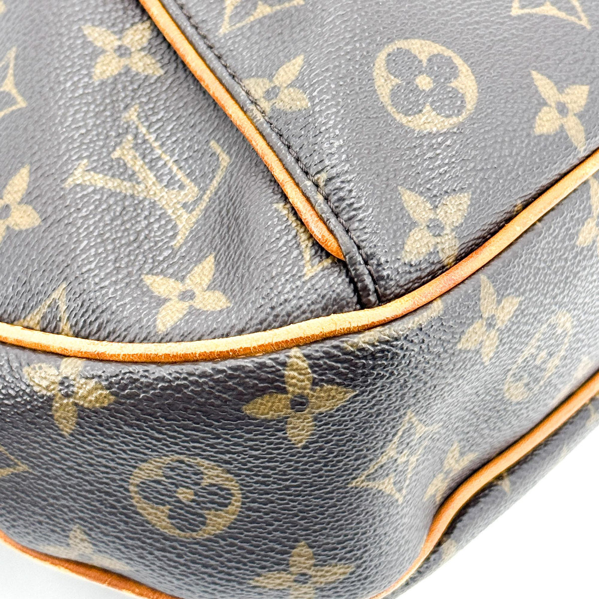 Louis Vuitton Thames Monogram Canvas, Brown, Canvas, Handbag
