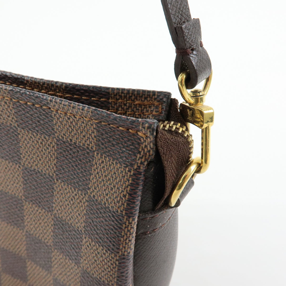 Louis Vuitton Trousse Make Up Damier, Brown, Canvas, Clutch