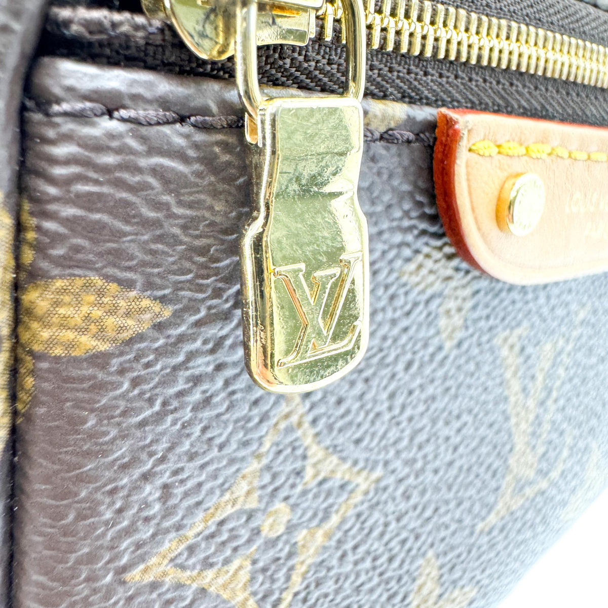 Louis Vuitton Bum Monogram Canvas, Brown, Canvas, Clutch