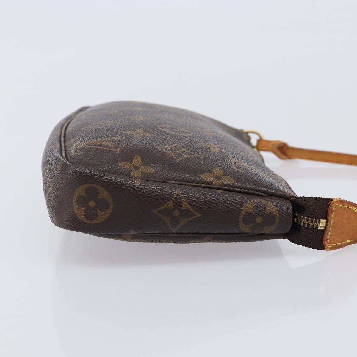 Louis Vuitton Pochette Accessoires Monogram Canvas, Multicolour, Canvas, Clutch
