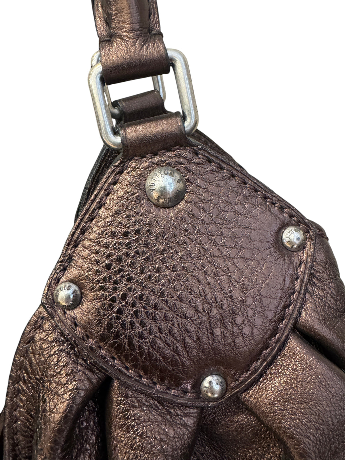 Brandsamsara Louis Vuitton Mahina XL shoulder bag in brown leather with silver-tone hardware and studded details