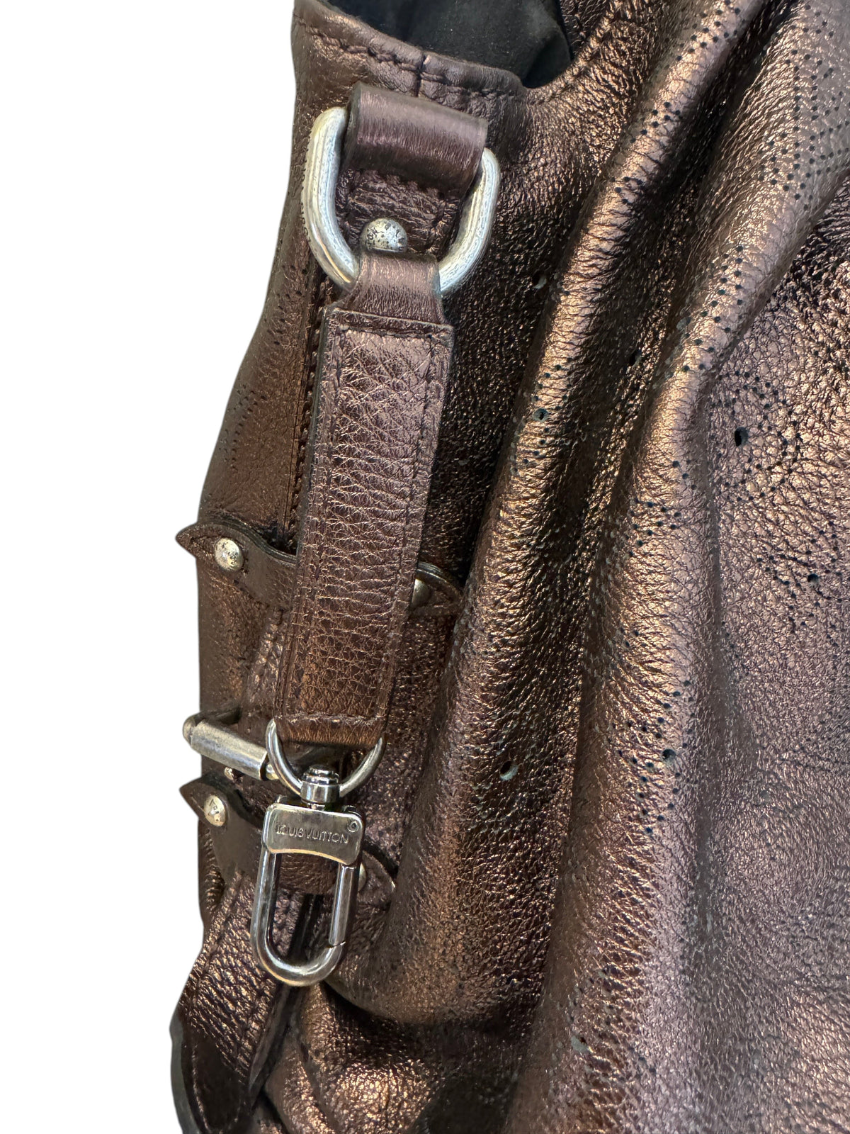 Brandsamsara Louis Vuitton Mahina XL shoulder bag in brown monogram leather with silver-tone hardware and studs