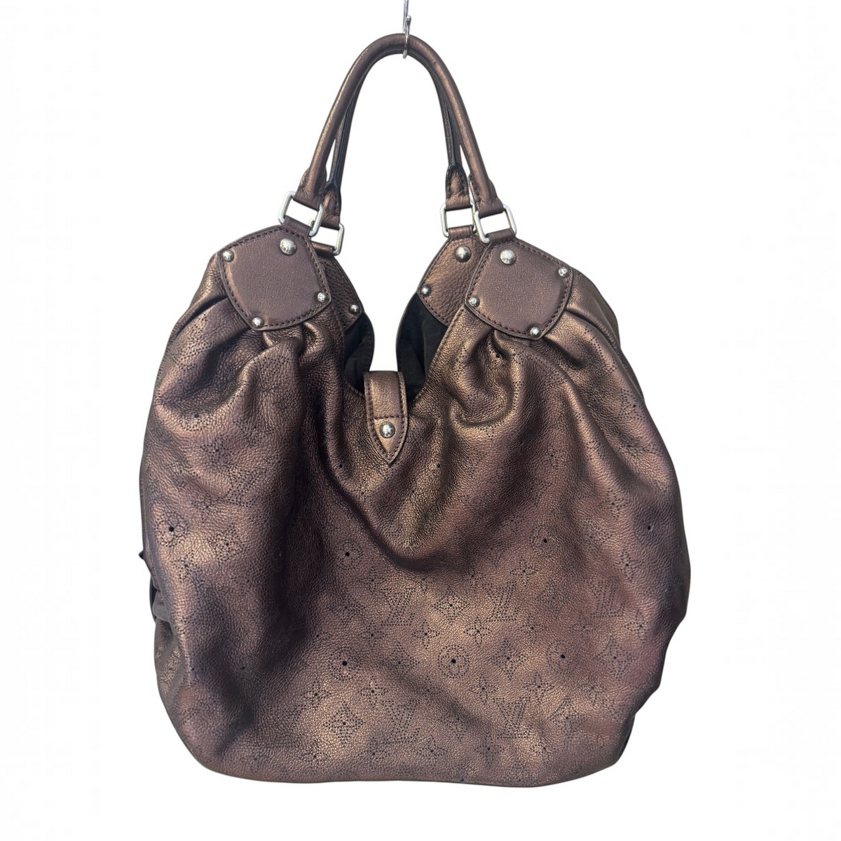 Brandsamsara Louis Vuitton Mahina XL shoulder bag in brown monogram leather with silver-tone hardware and studs.