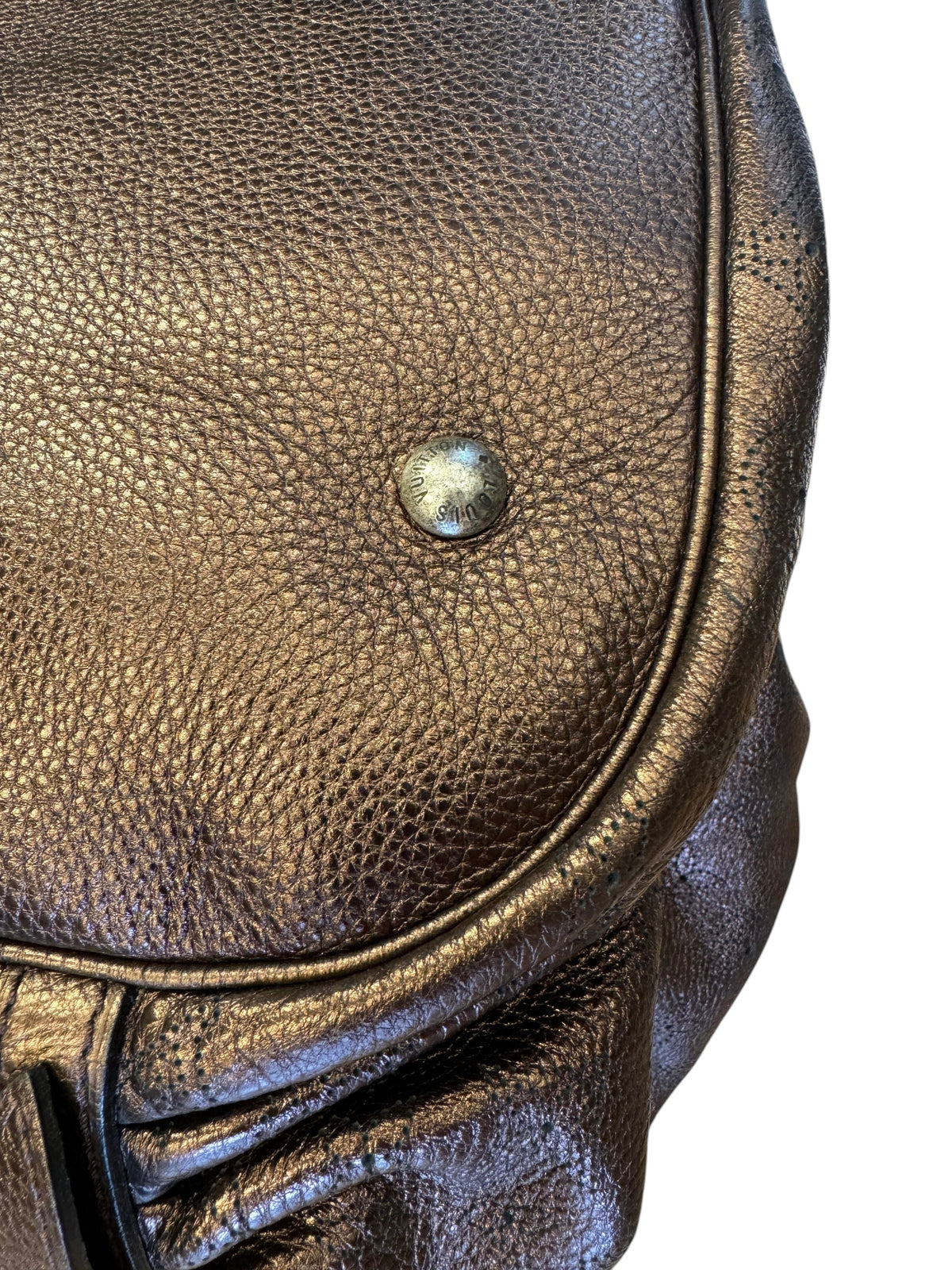 Brandsamsara Louis Vuitton Mahina XL brown leather shoulder bag with silver-tone studded hardware detail