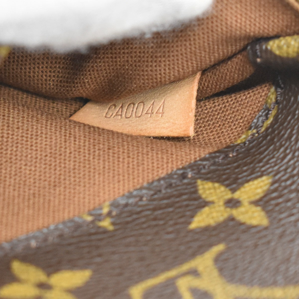 Louis Vuitton Pochette Gange Monogram Canvas, Brown, Canvas, Clutch