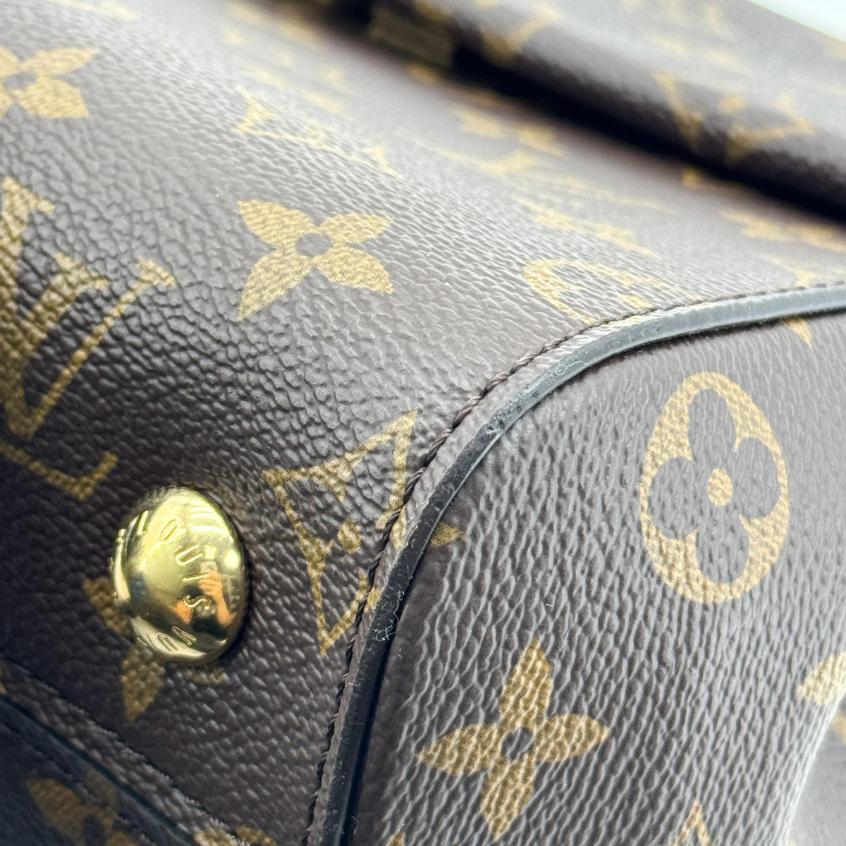 Louis Vuitton Cluny Top Handle Monogram Canvas, Brown, Canvas, Handbag