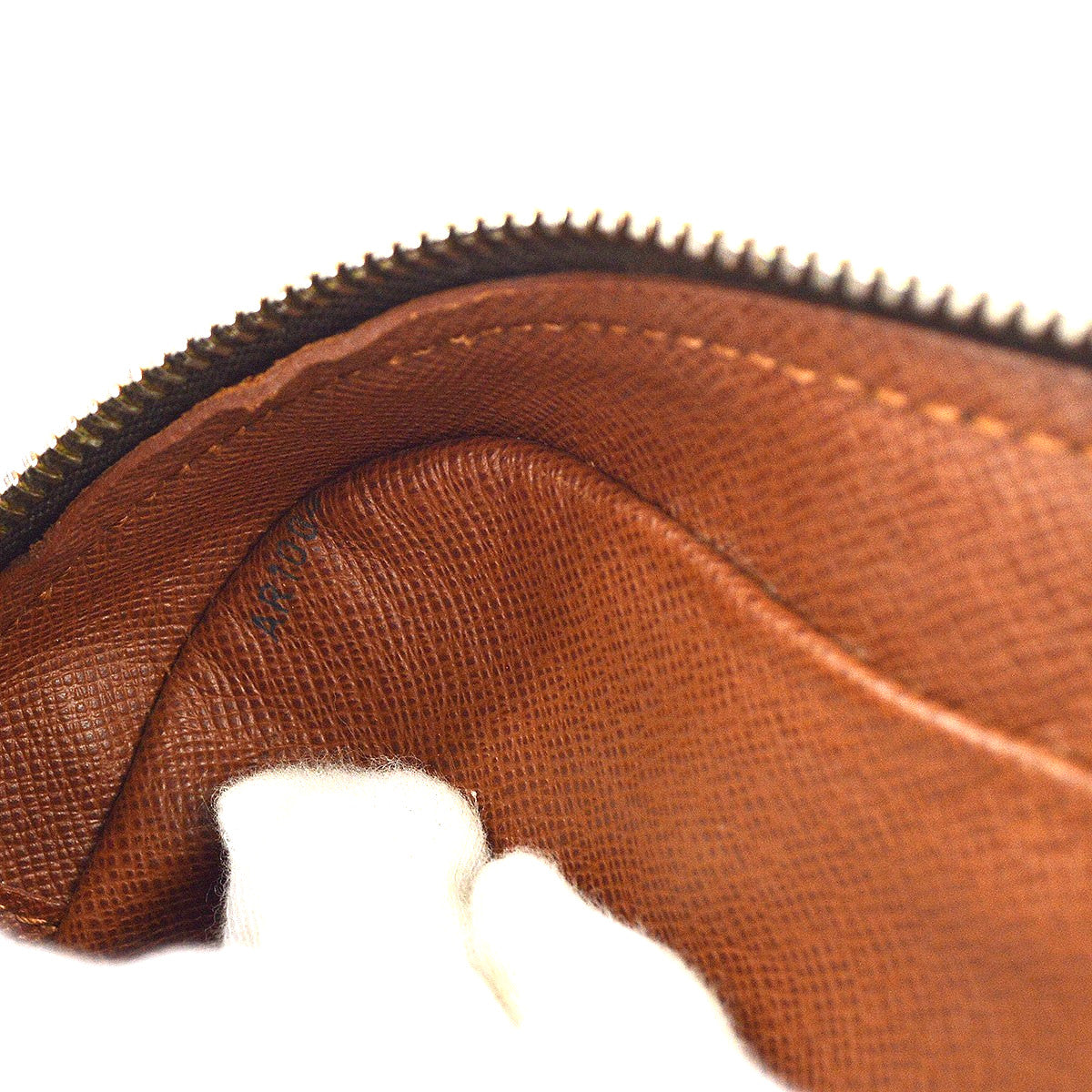 Louis Vuitton Nil Shoulder Bag Monogram Canvas, Brown, Canvas, Shoulder Bag