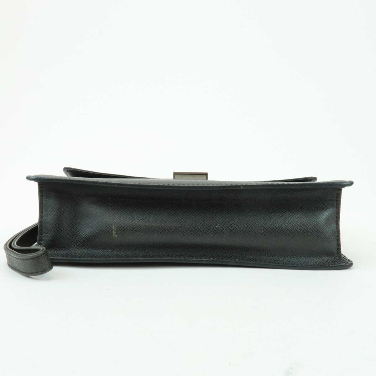 Louis Vuitton Selenga Pochette Taiga Leather, Gray, Leather, Clutch