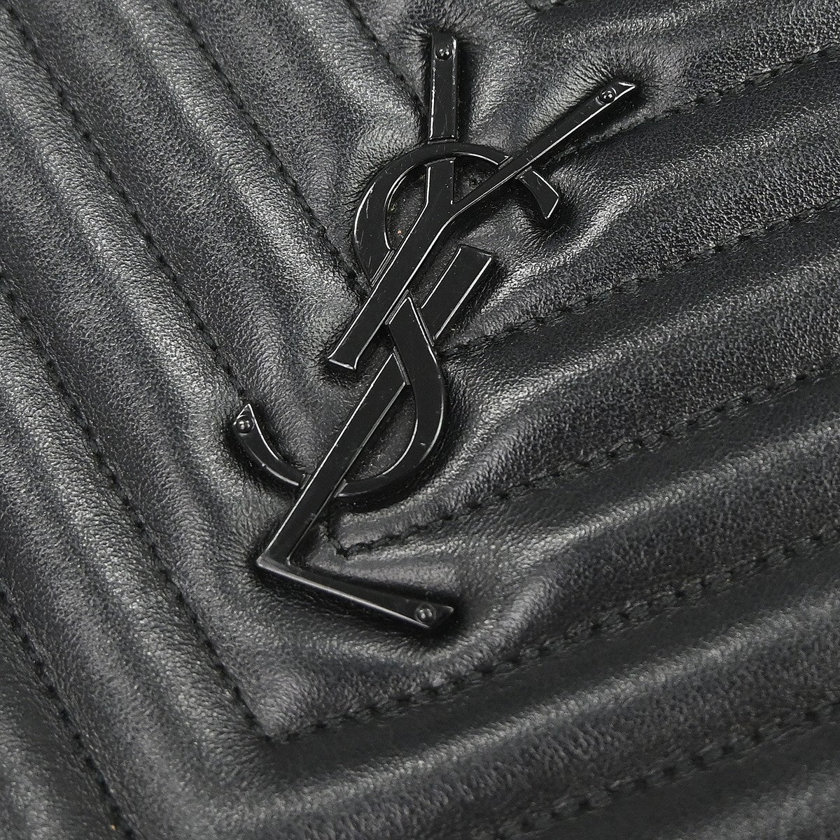 Saint Laurent Vinyle Round Camera Matelasse Chevron Leather, Black, Leather, Crossbody Bag