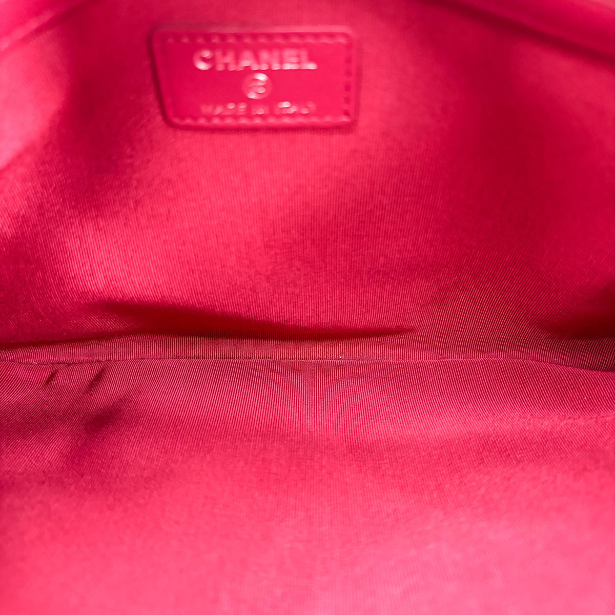 Chanel Gabrielle O Case Clutch Quilted Aged Calfskin, White, Leather, Clutch