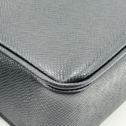 Louis Vuitton Kasai Clutch Taiga Leather, Black, Leather, Clutch