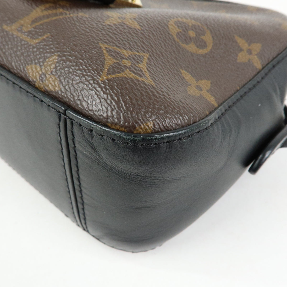 Louis Vuitton Saintonge Monogram Canvas with Leather, Brown, Canvas, Handbag