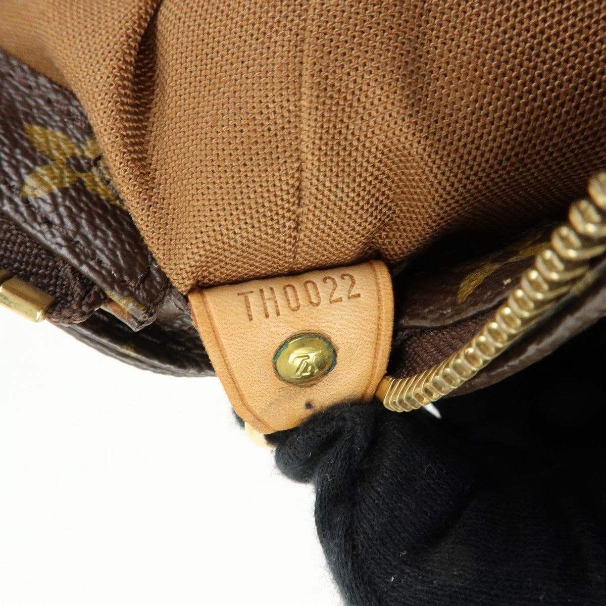 Louis Vuitton Cabas Mezzo Monogram Canvas, Brown, Canvas, Tote Bag