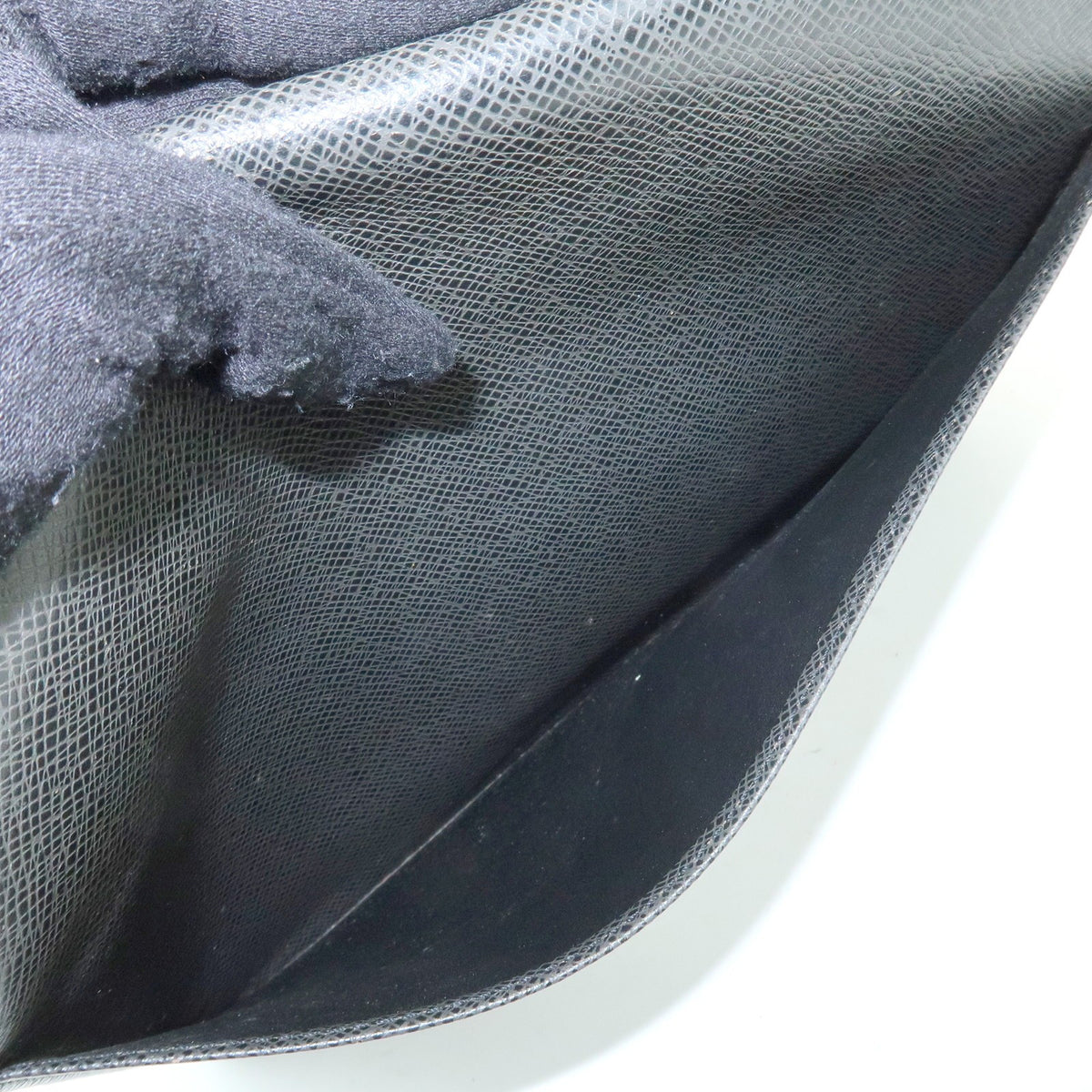 Louis Vuitton Selenga Pochette Taiga Leather, Gray, Leather, Clutch