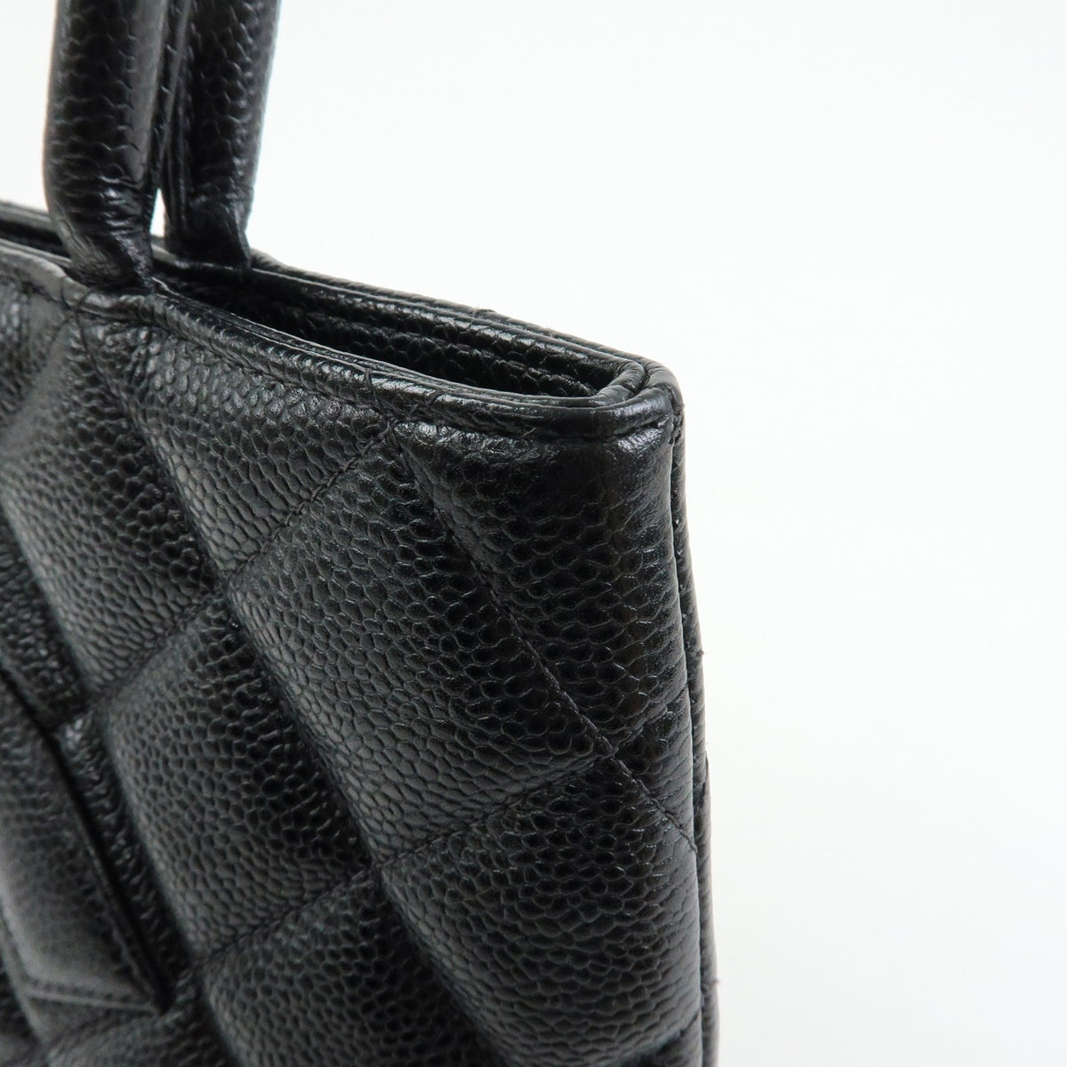 Chanel Medallion Caviar skin, Black, Leather, Tote Bag