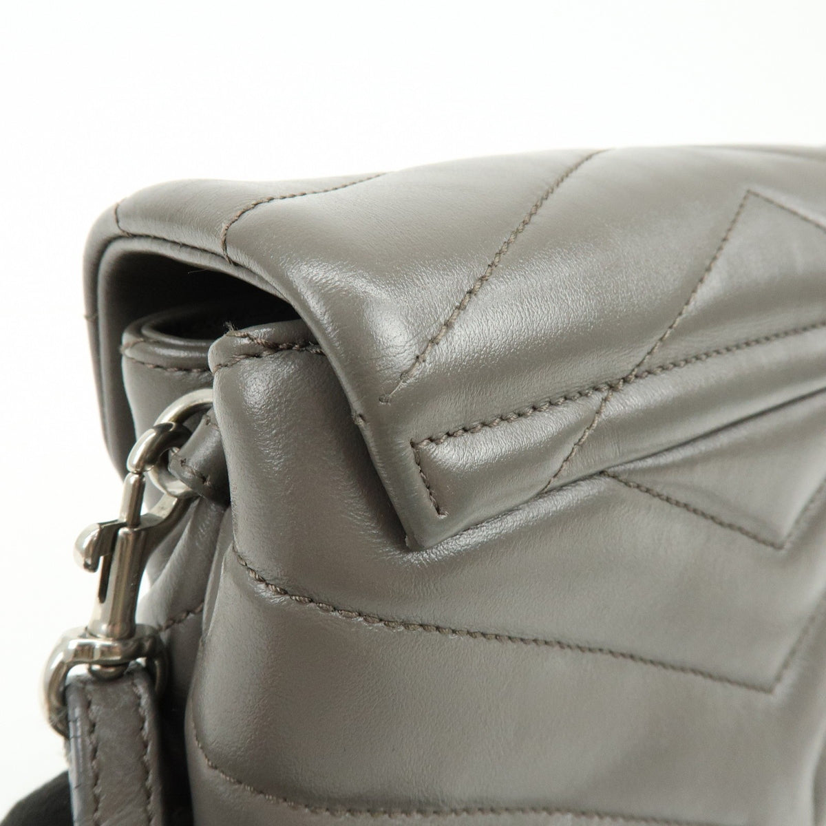 Saint Laurent Loulou Matelasse Chevron Leather, Gray, Leather, Shoulder Bag