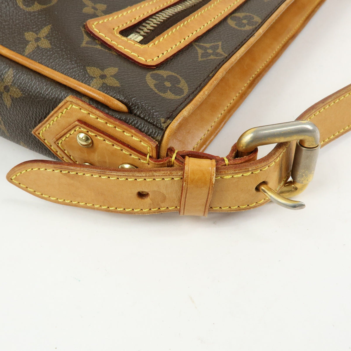 Louis Vuitton Hudson Monogram Canvas, Brown, Canvas, Handbag