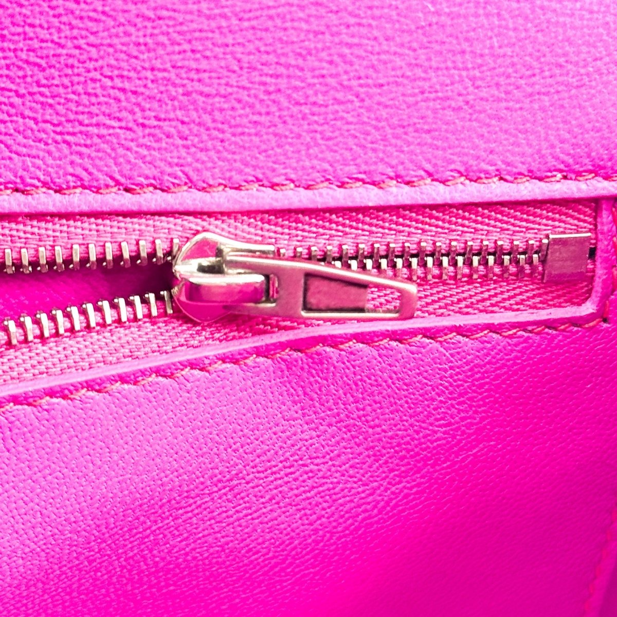 Balenciaga Hourglass Top Handle - Brandsamsara