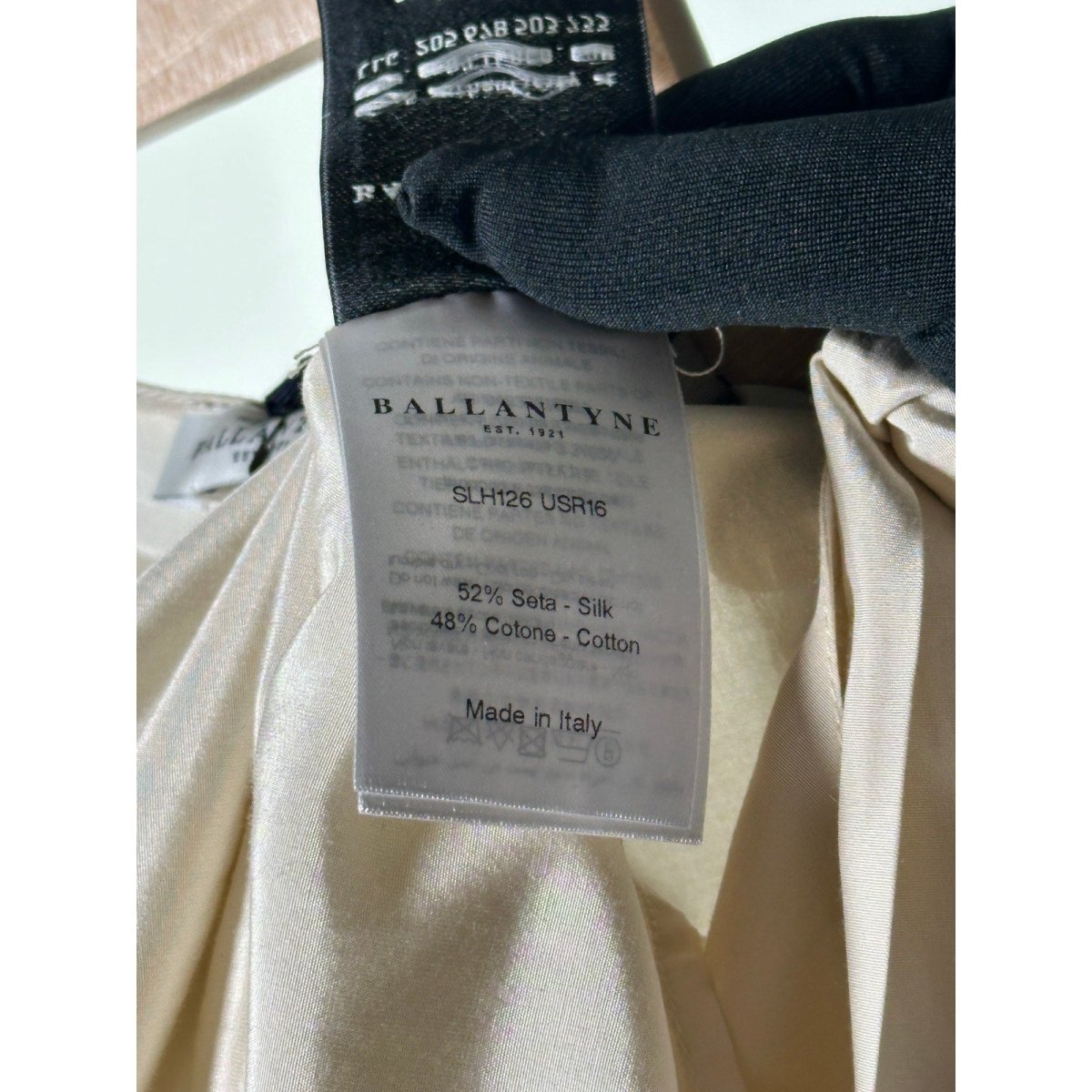 Ballantyne Bell Sleeve Blouse - Brandsamsara