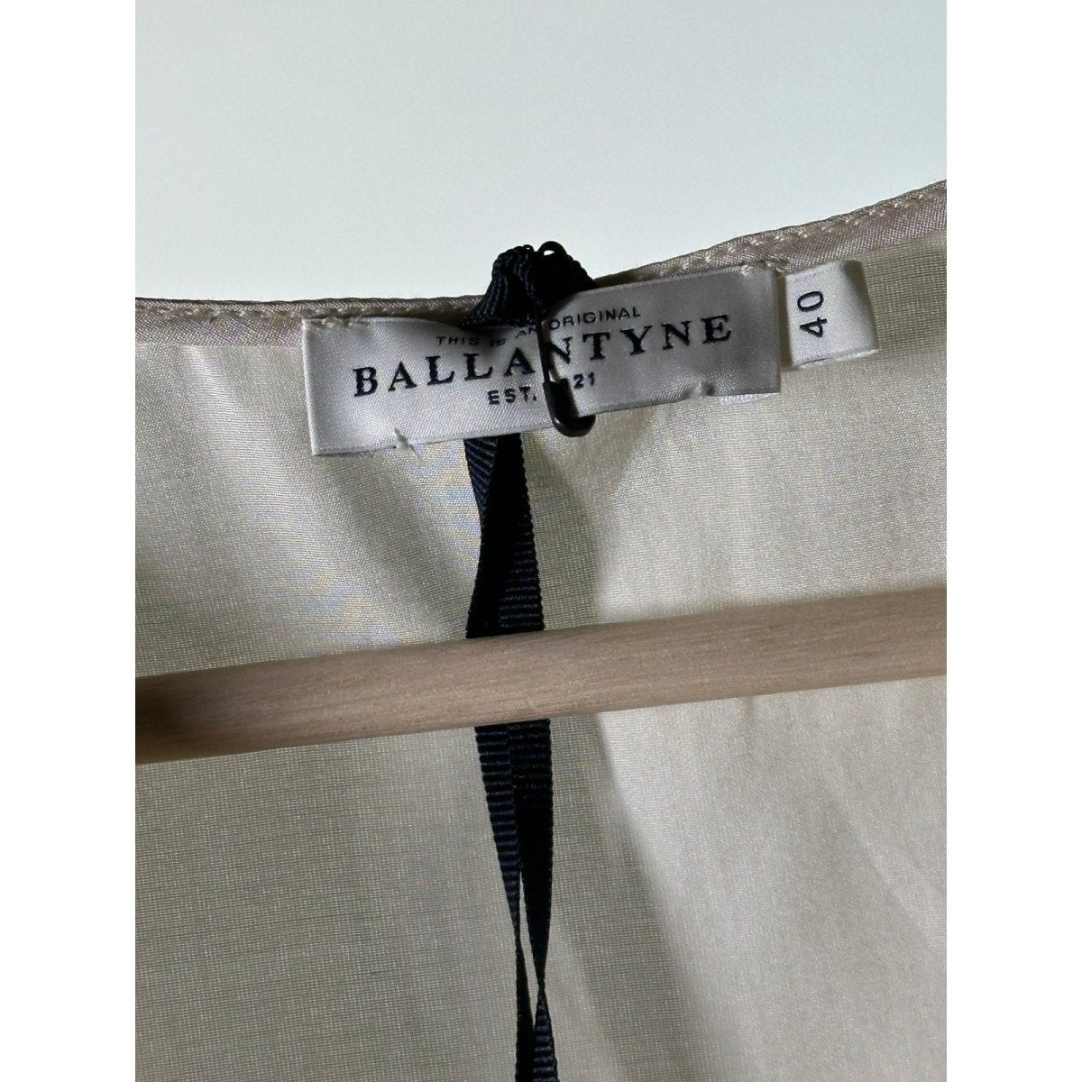 Ballantyne Bell Sleeve Blouse - Brandsamsara