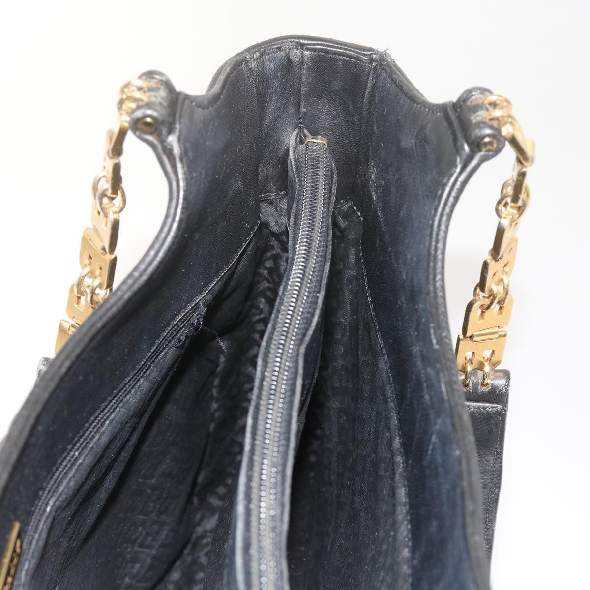 Bally Vintage Shoulder Bag - Brandsamsara