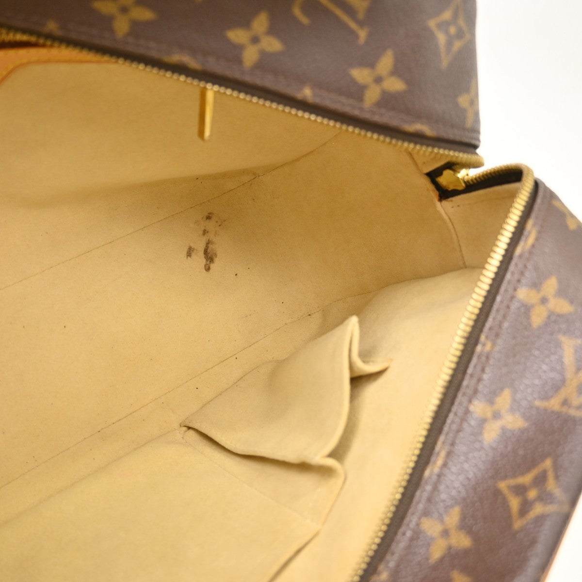 Louis Vuitton Cite Monogram Canvas, Brown, Canvas, Handbag