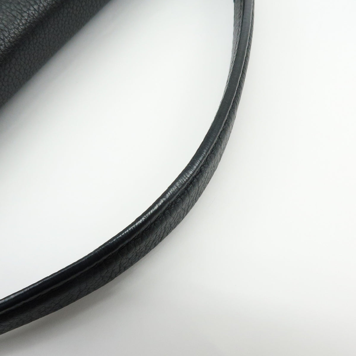 Louis Vuitton Lockme Ever Leather, Black, Leather, Handbag