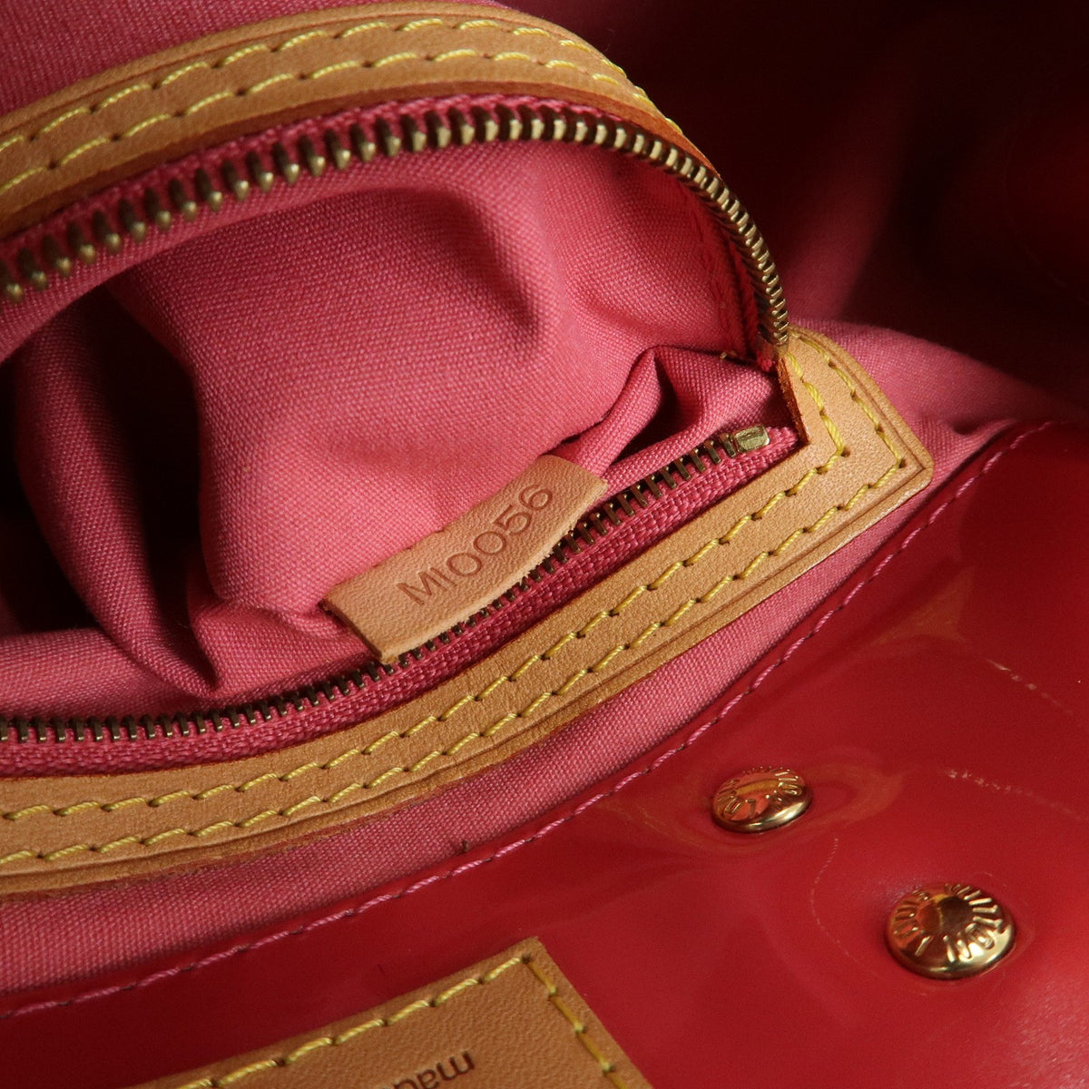 Louis Vuitton Reade Monogram Vernis, Pink, Patent Leather, Handbag