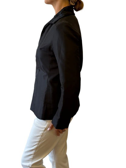 Brandsamsara Max&Co black long sleeve jacket with viscose lining, side view on a model