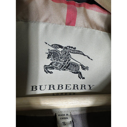 Burberry Down Puffer Jacket - Brandsamsara