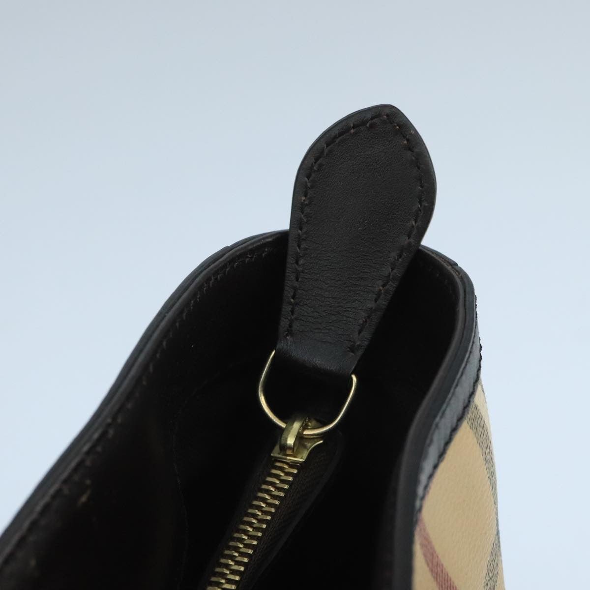 Burberry Newfield Tote - Brandsamsara