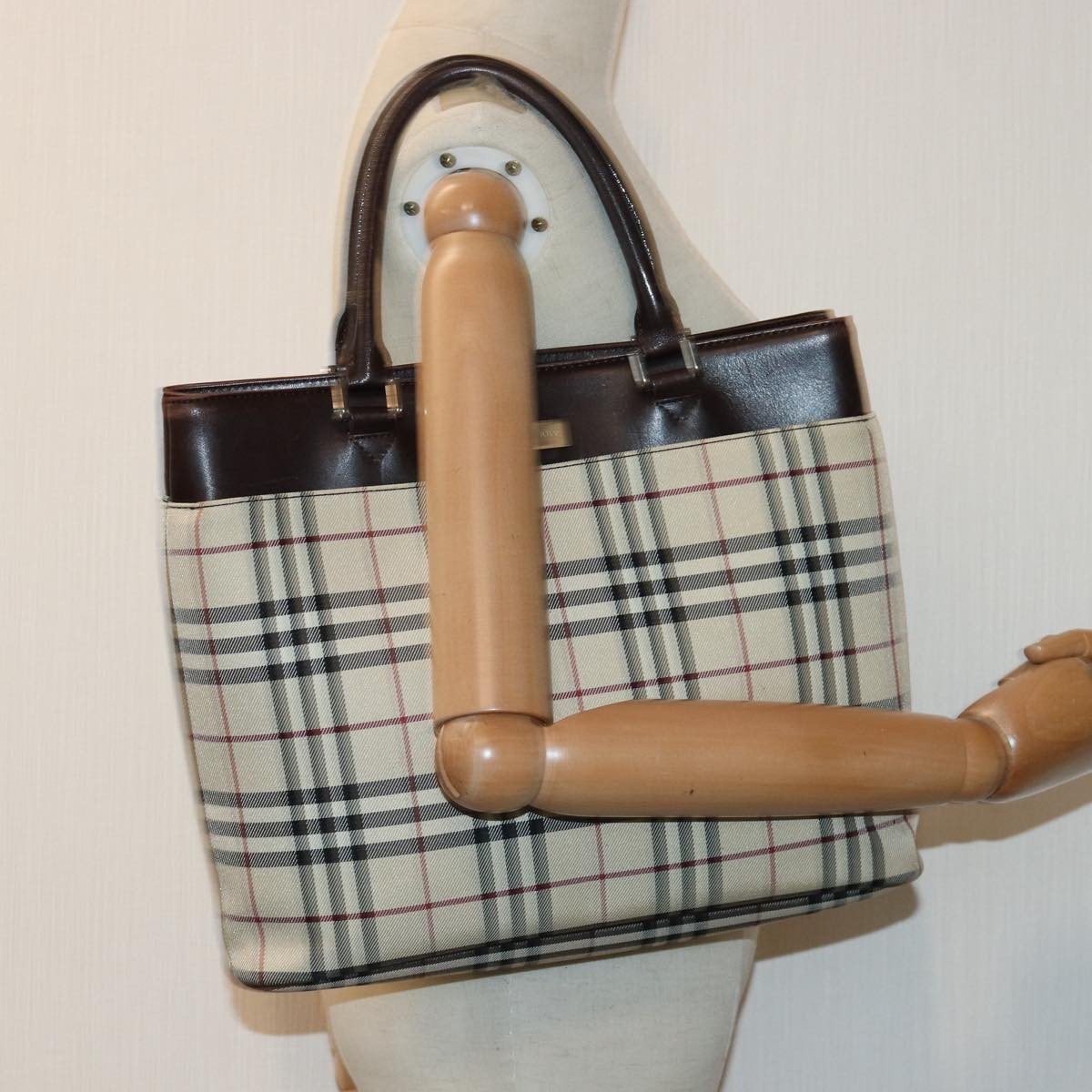 Burberry Nova Check Handbag - Brandsamsara