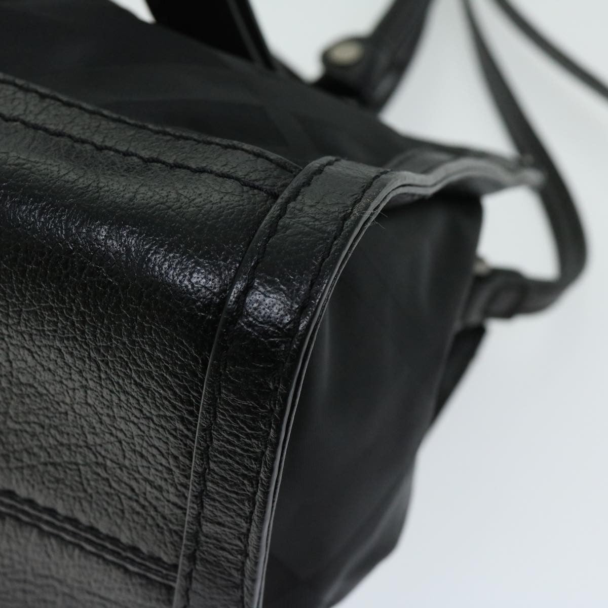 Burberry Zip Top Shoulder Bag - Brandsamsara