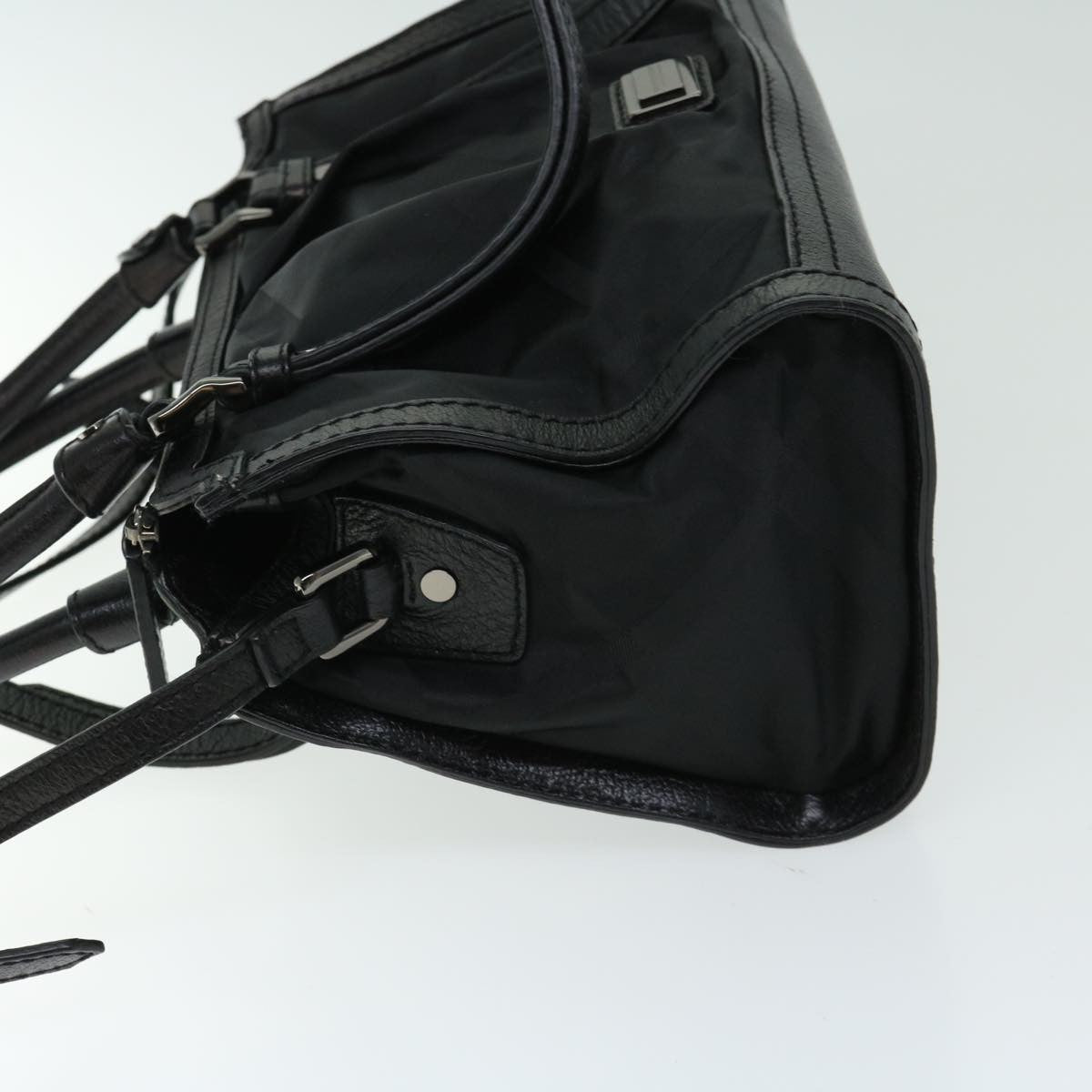 Burberry Zip Top Shoulder Bag - Brandsamsara