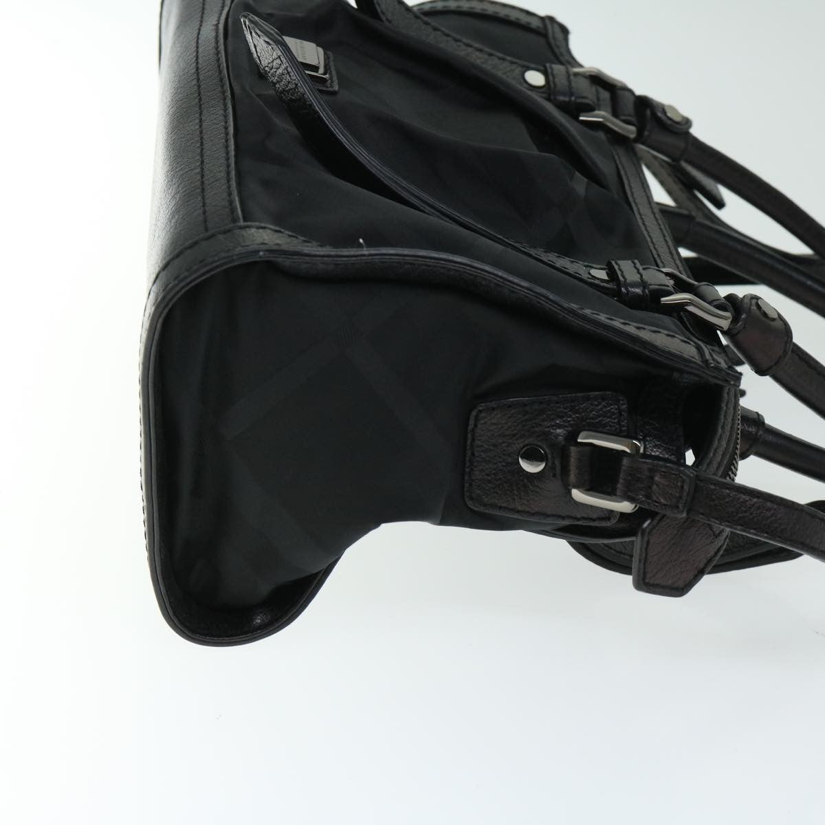 Burberry Zip Top Shoulder Bag - Brandsamsara