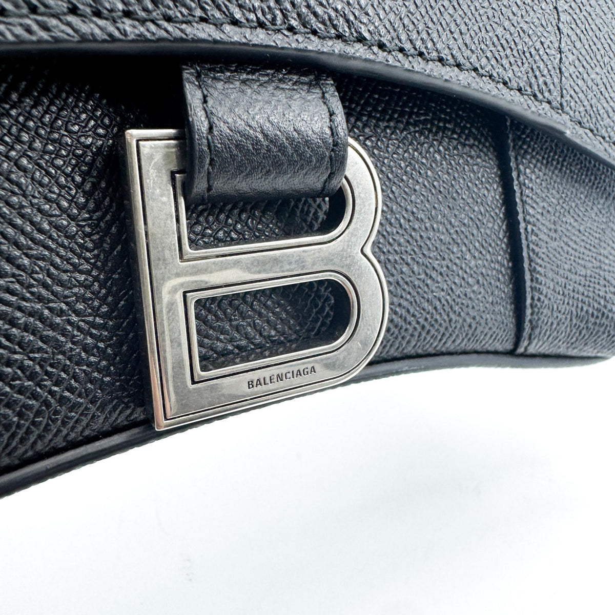 Balenciaga Hourglass Chain Leather, Black, Leather, Shoulder Bag