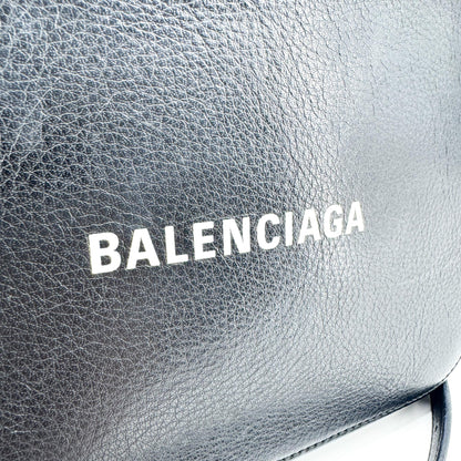 Balenciaga Everyday Camera Leather, Black, Leather, Handbag