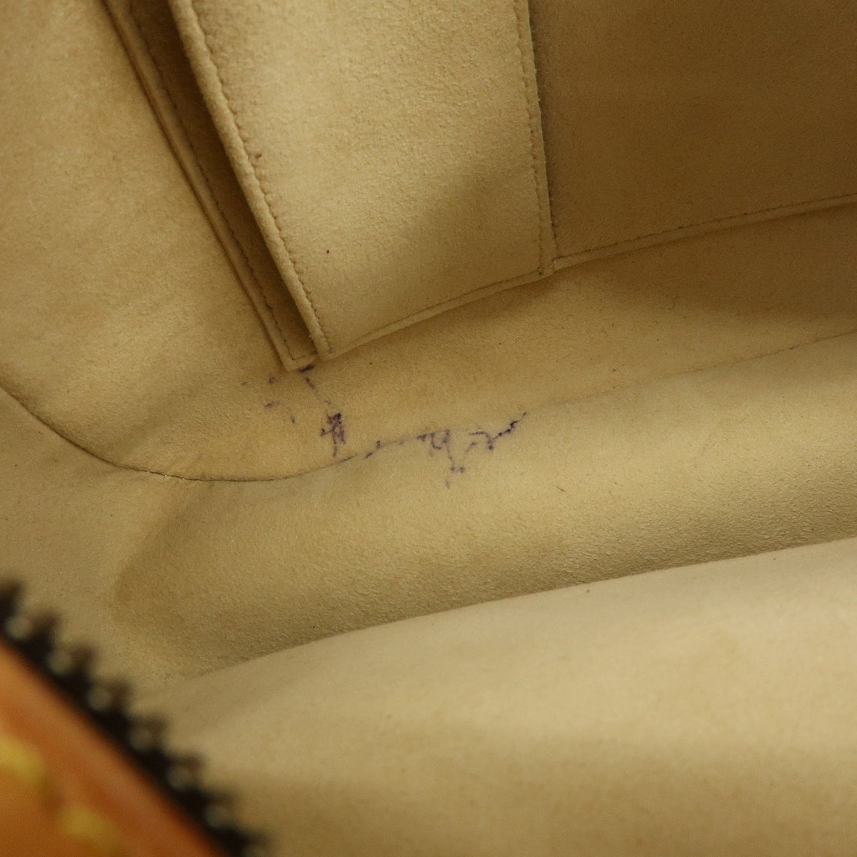 Louis Vuitton Hudson Monogram Canvas, Brown, Canvas, Handbag