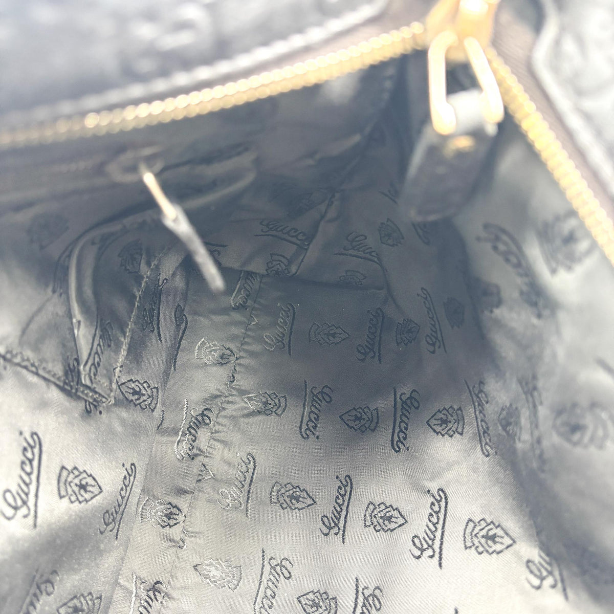Gucci Crossbody Guccissima Leather, Black, Calfskin, Crossbody Bag