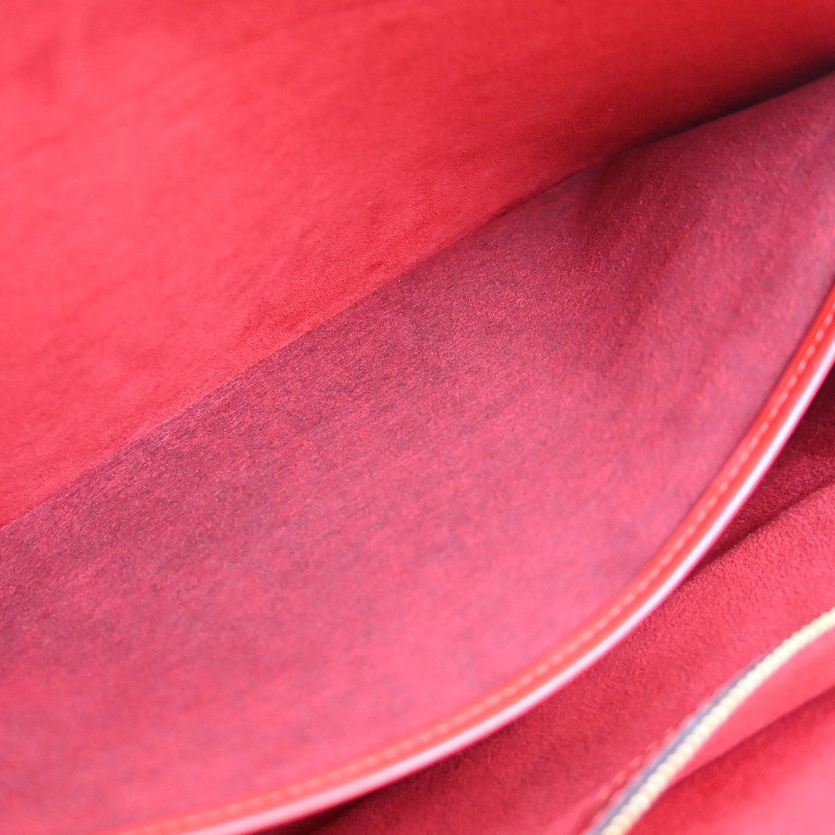 Louis Vuitton Lussac Epi Leather, Red, Leather, Handbag
