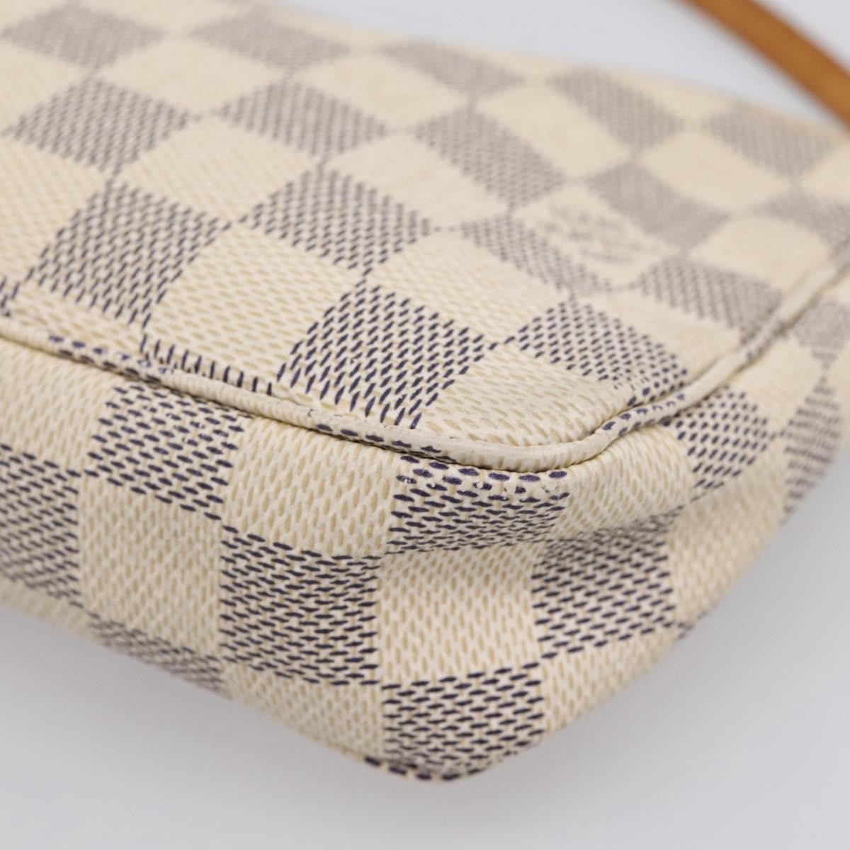 Louis Vuitton Pochette Accessoires NM Damier, White, Canvas, Clutch