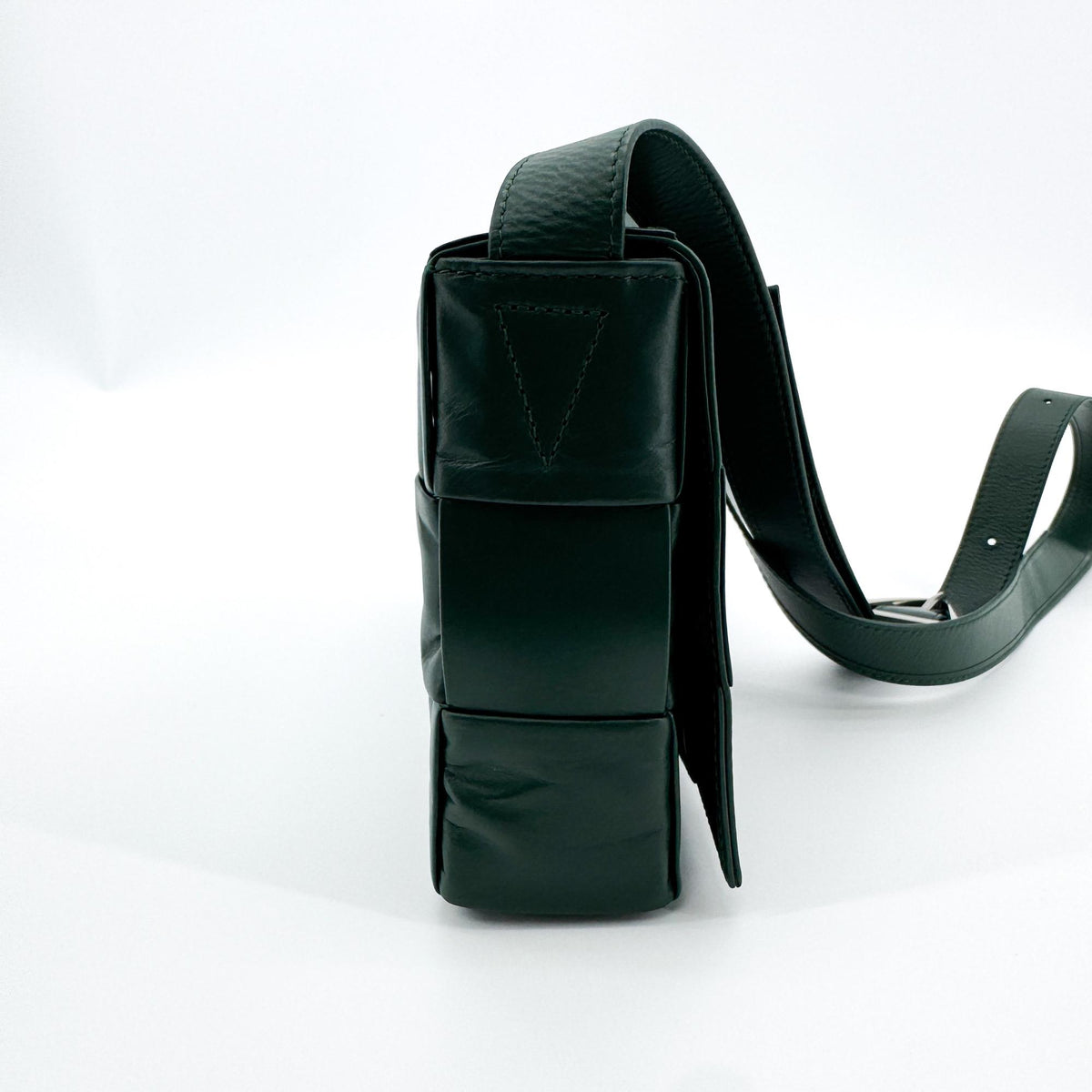 Bottega Veneta Cassette Maxi Intrecciato Leather, Green, Leather, Crossbody Bag