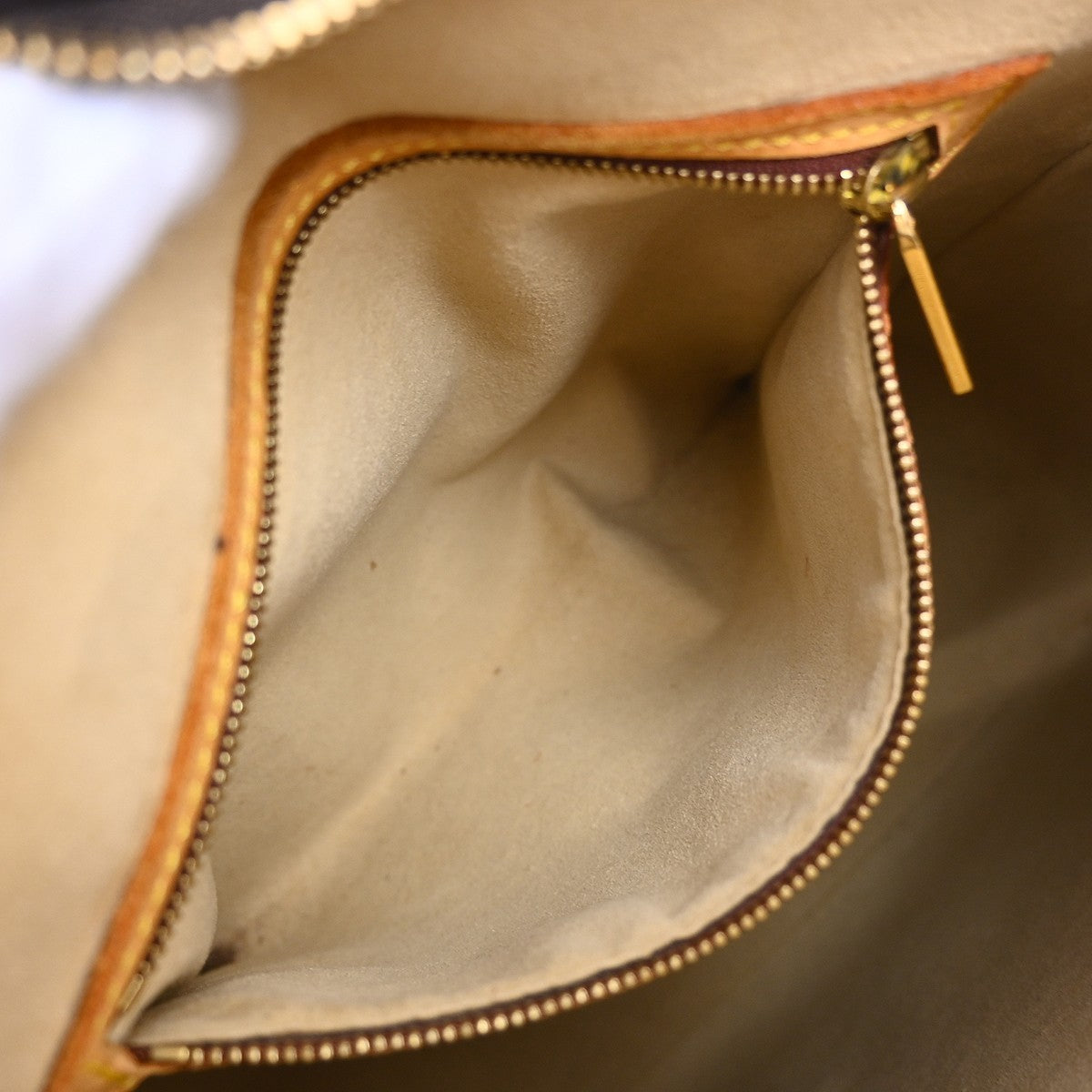 Louis Vuitton Looping Monogram Canvas, Brown, Canvas, Handbag