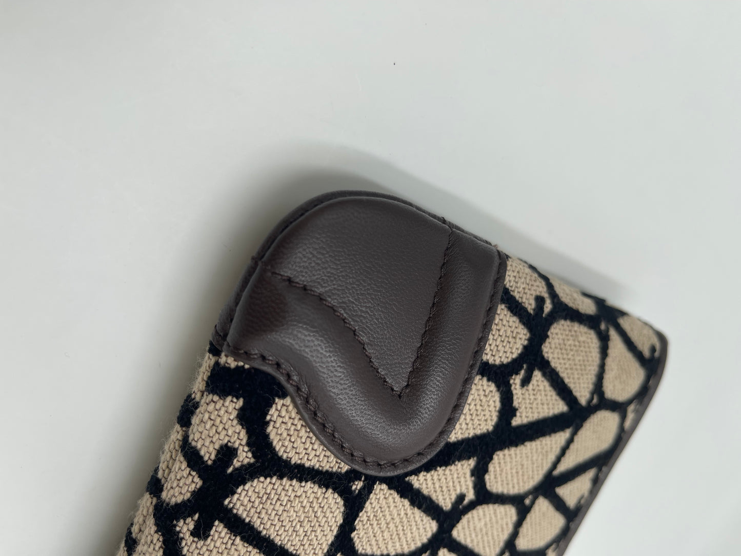 Valentino Garavani Valentino Pouche VLogo Canvas, BROWN, CANVAS, Clutche & pouche