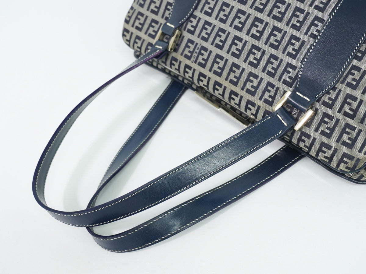 Fendi Vintage shoulderbag Canvas, Navy, Canvas, Shoulder Bag