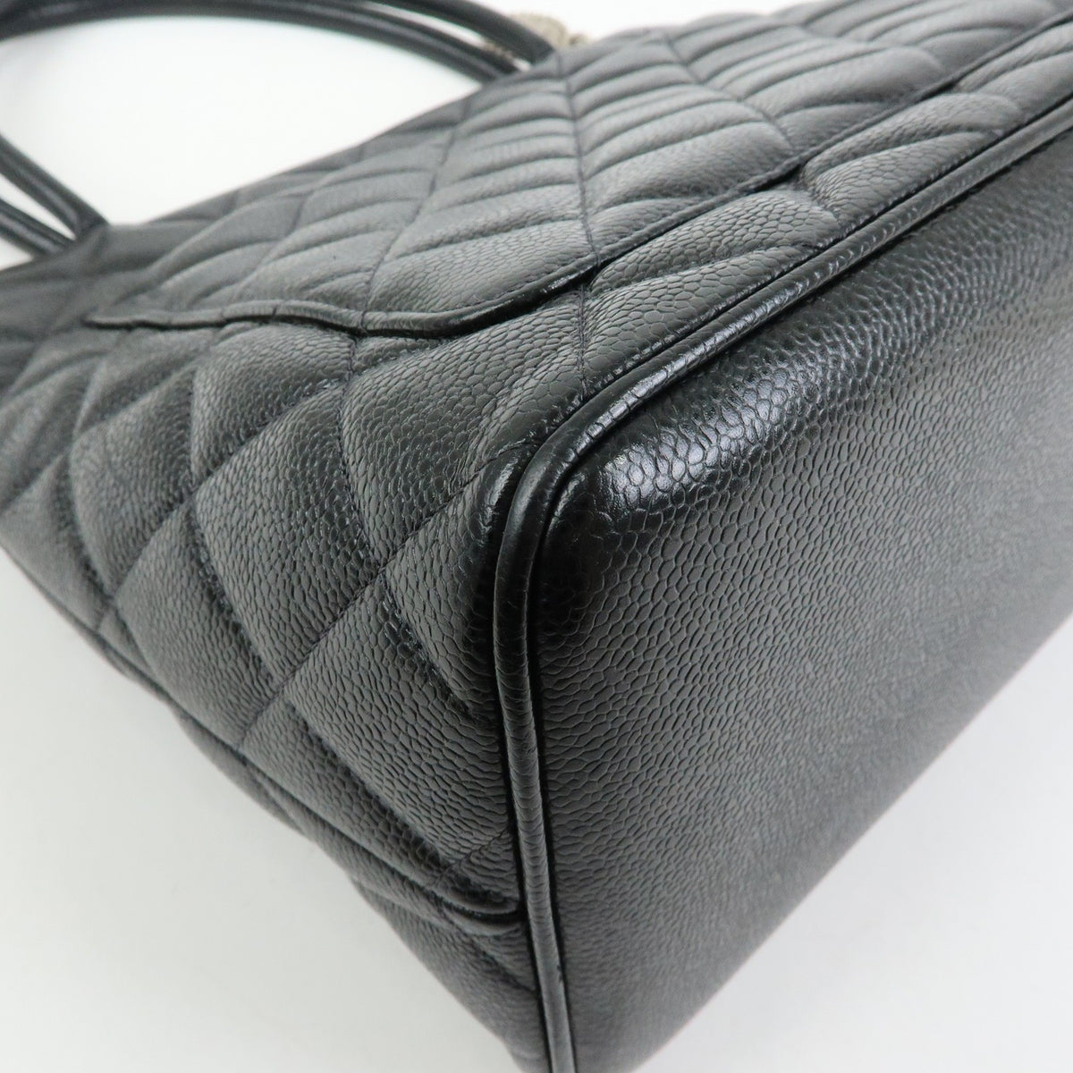 Chanel Medallion Caviar skin, Black, Leather, Tote Bag