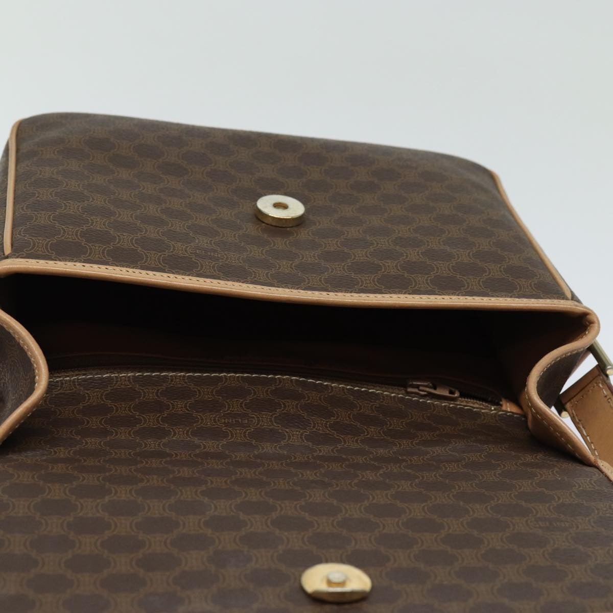 Celine Circle Logo Shoulder Bag - Brandsamsara