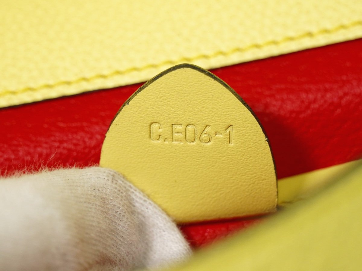 Celine Vintage Shoulder Bag - Brandsamsara