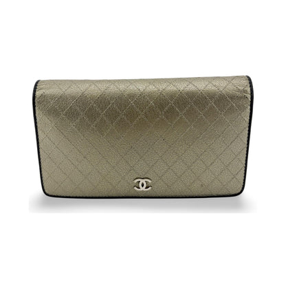 Chanel 19 Flap Quilted Lambskin, Gold, Calfskin, Wallet